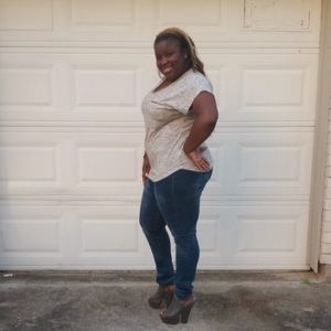 Meet your Posher, Kia